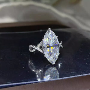 10 Carat 925 Ring in Silver with marquise cut stone