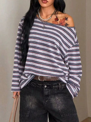 t-shirt in cream with stretch and hip-length
