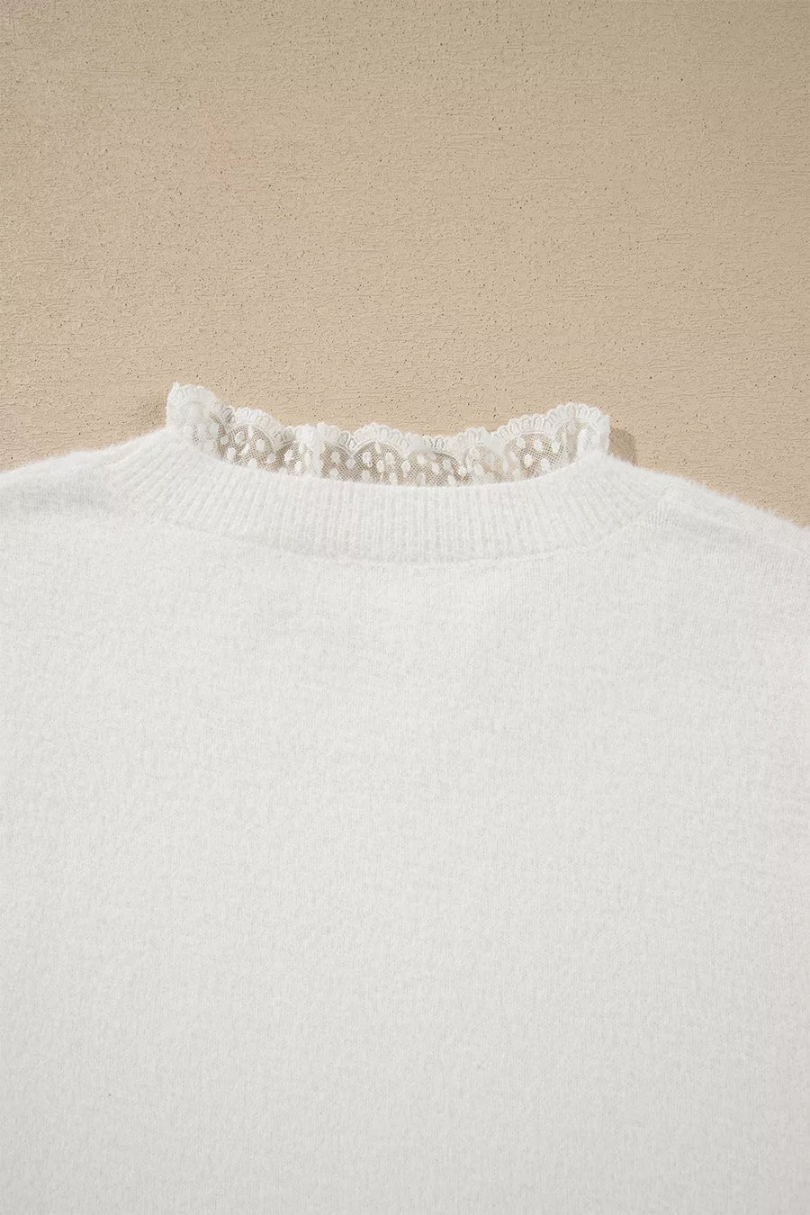 White regular pullover sweater with crew neck
