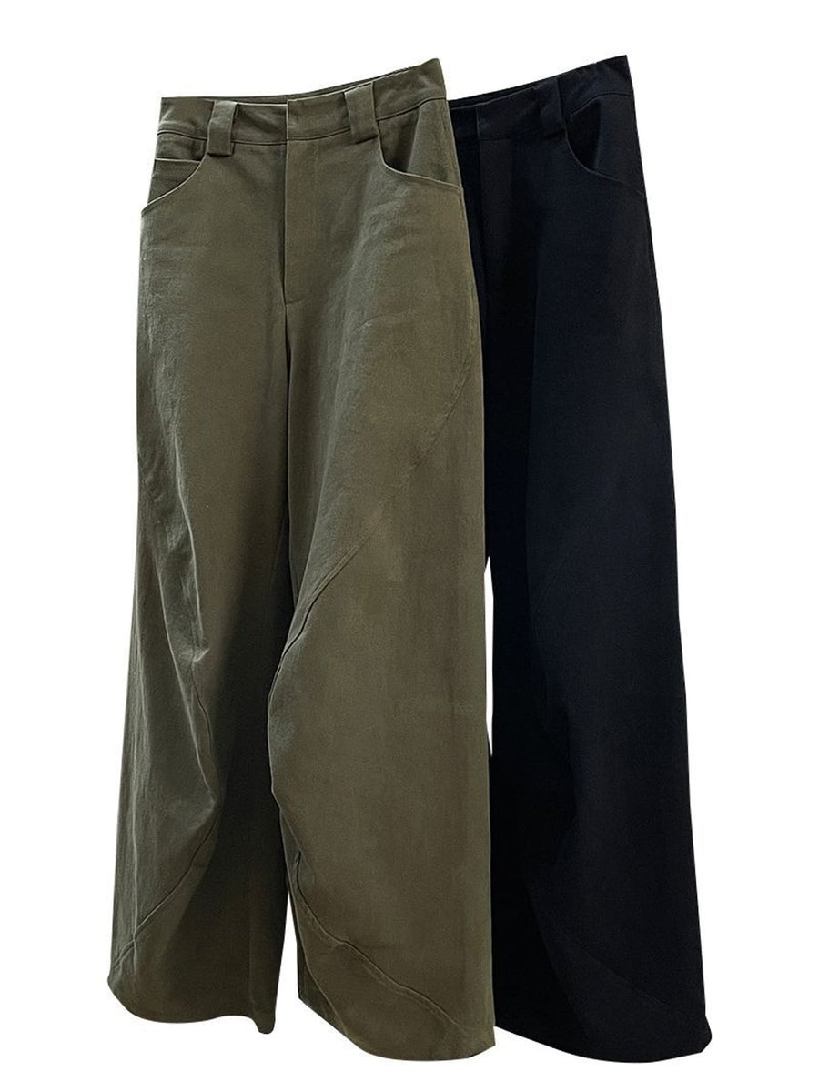 cargo pants in olive green with pocketed and full-length