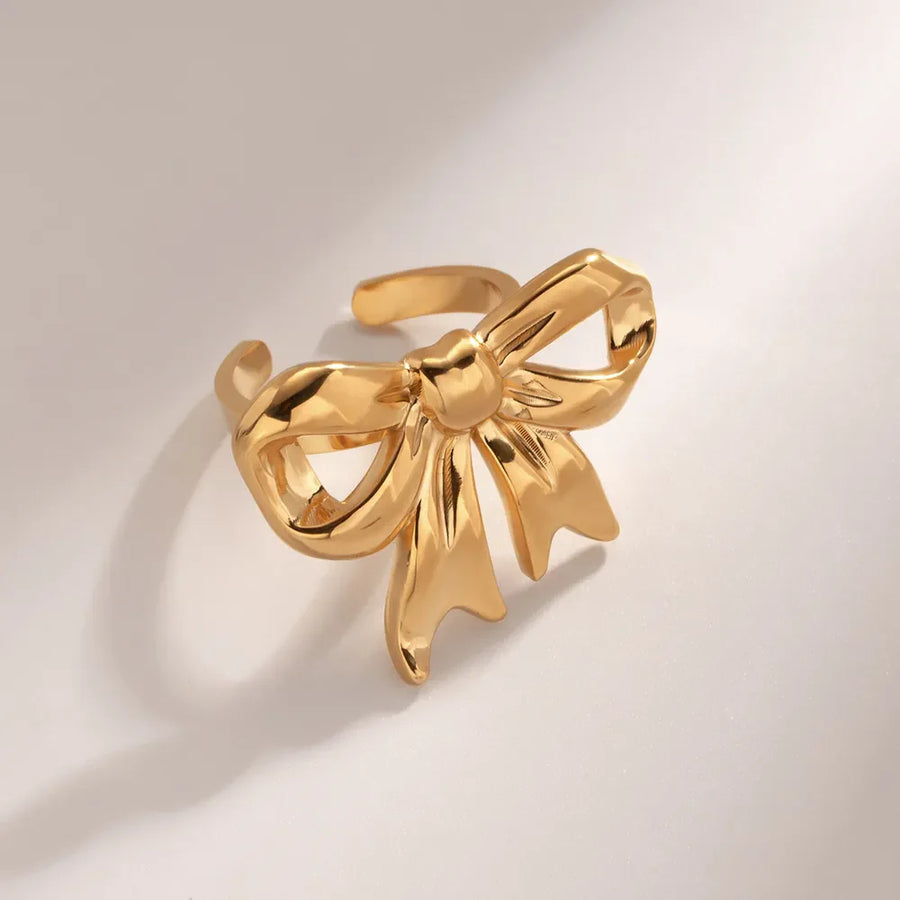 Gold 18K gold-plated bow ring with sculpted detail