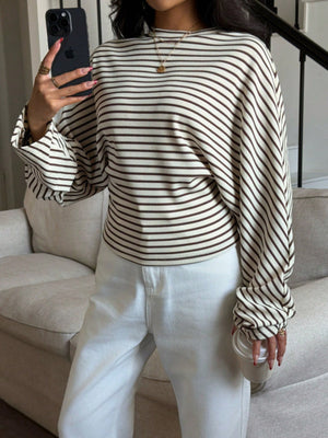Off-white t-shirt with batwing sleeves and dolman sleeve