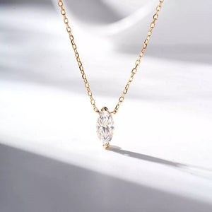 18K Gold-Plated, 925 sterling silver, Zircon Care instructions: Avoid wearing du necklace in clear with delicate silhouette