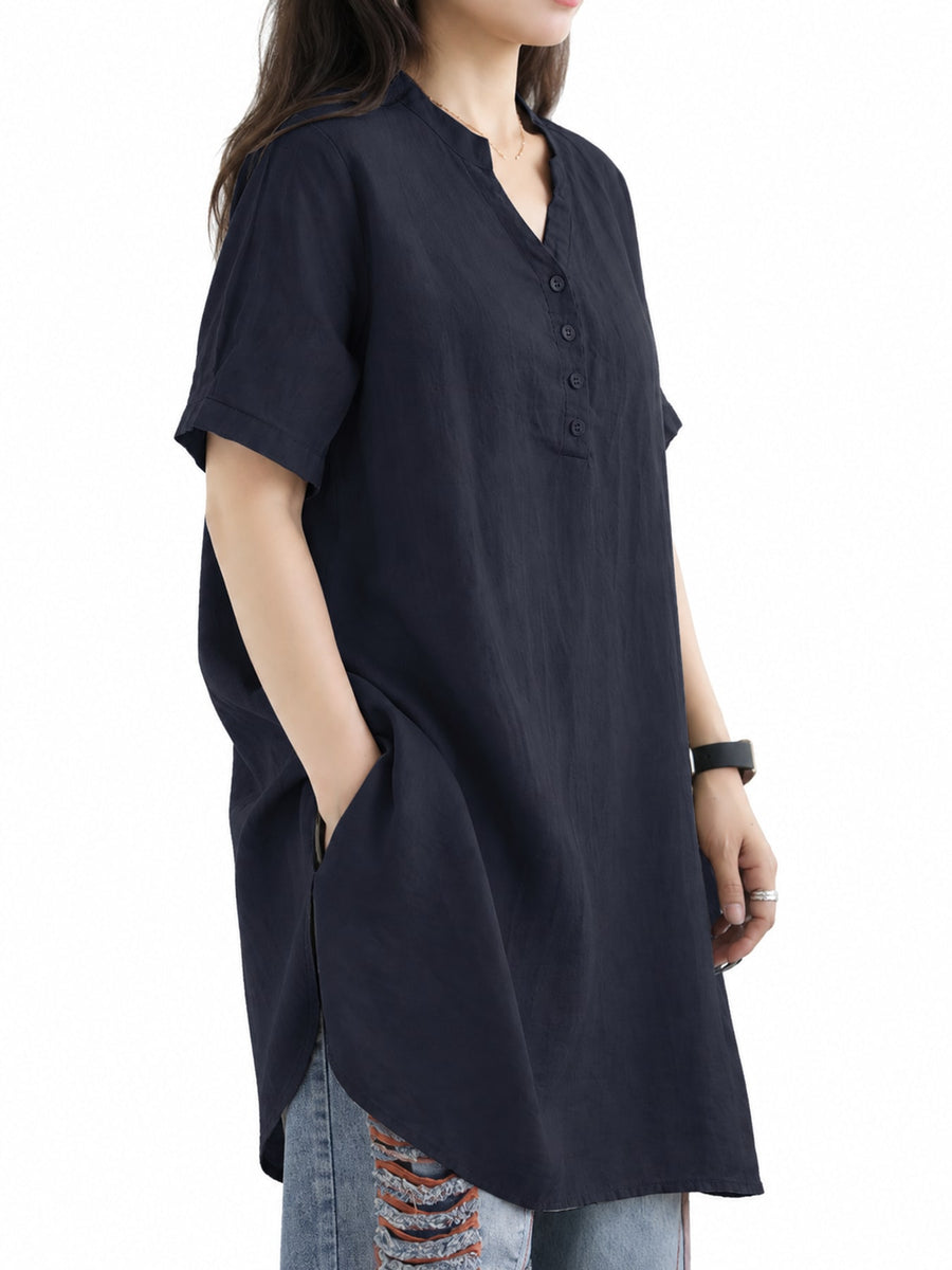 blouse in White with buttoned and tunic-length