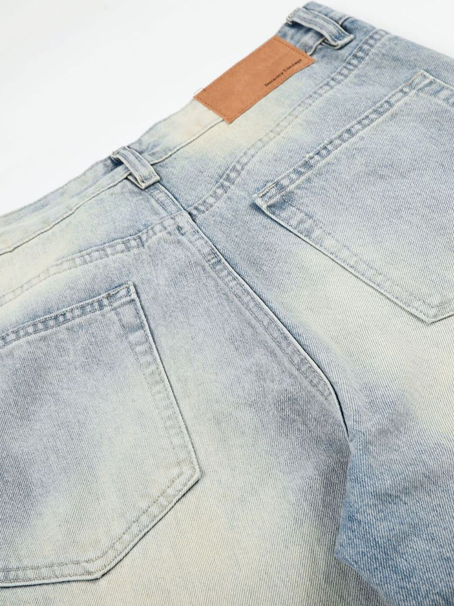 Men's High-Waisted Wide-Leg Vintage Jeans in light blue with high-waisted