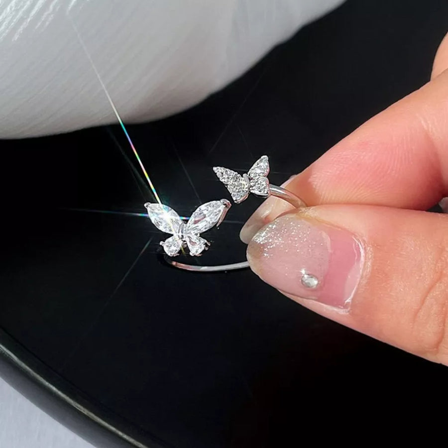 silver ring with not applicable and open-ended