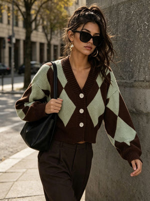 Green cardigan with button-front and argyle