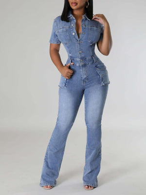 jumpsuit in light blue featuring washed and flared fit