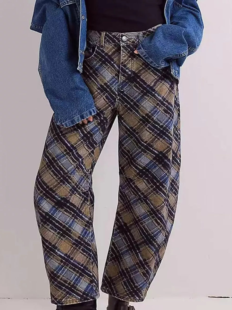 Plaid wide-leg jeans with ankle-length and button-front