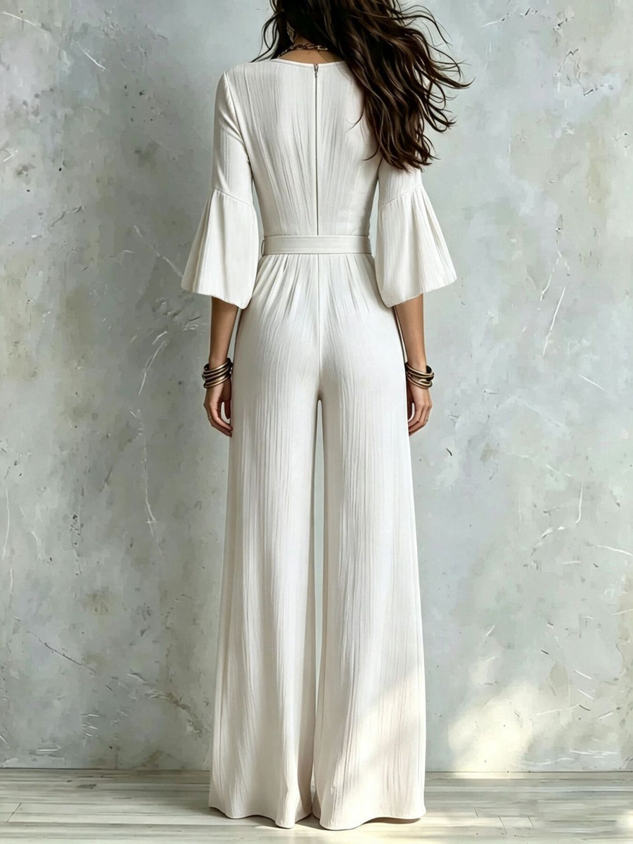 jumpsuit in White with pocketed and full-length