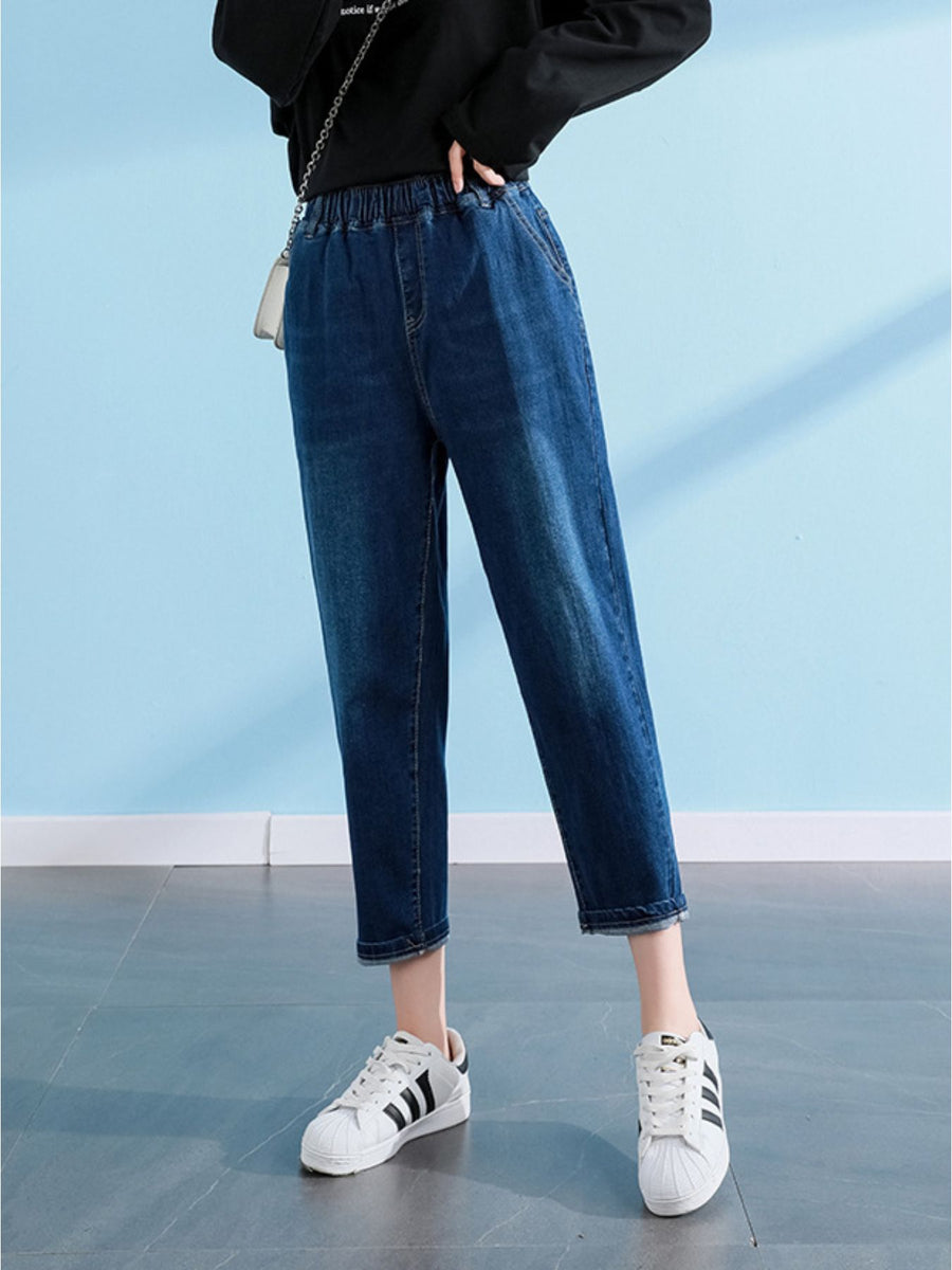 Cotton content is at least 80% but less than 90%, with acetate content below 30% jeans in Blue with relaxed silhouette