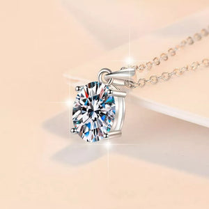2 Carat Moissanite 925 Sterling Silver Necklace in silver with moissanite stone