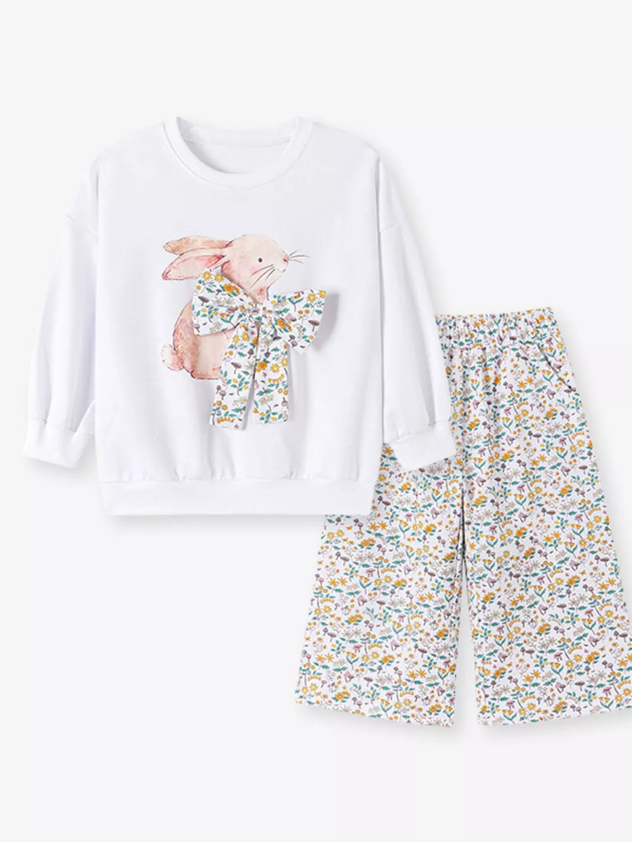 sage green sweatshirt and pants set with hip-length, full-length and pullover, elastic