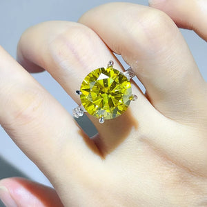 10 Carat 925 Sterling Silver Moissanite Ring in Gold with moissanite stone