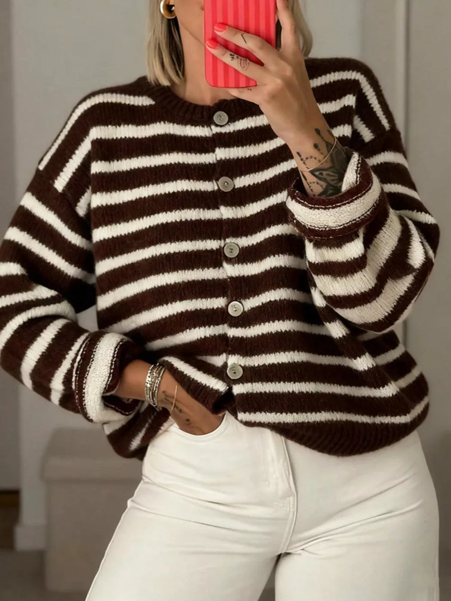 Red cardigan with ribbed cuffs and long sleeve