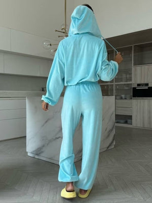 athleisure tracksuit in Pink with hooded