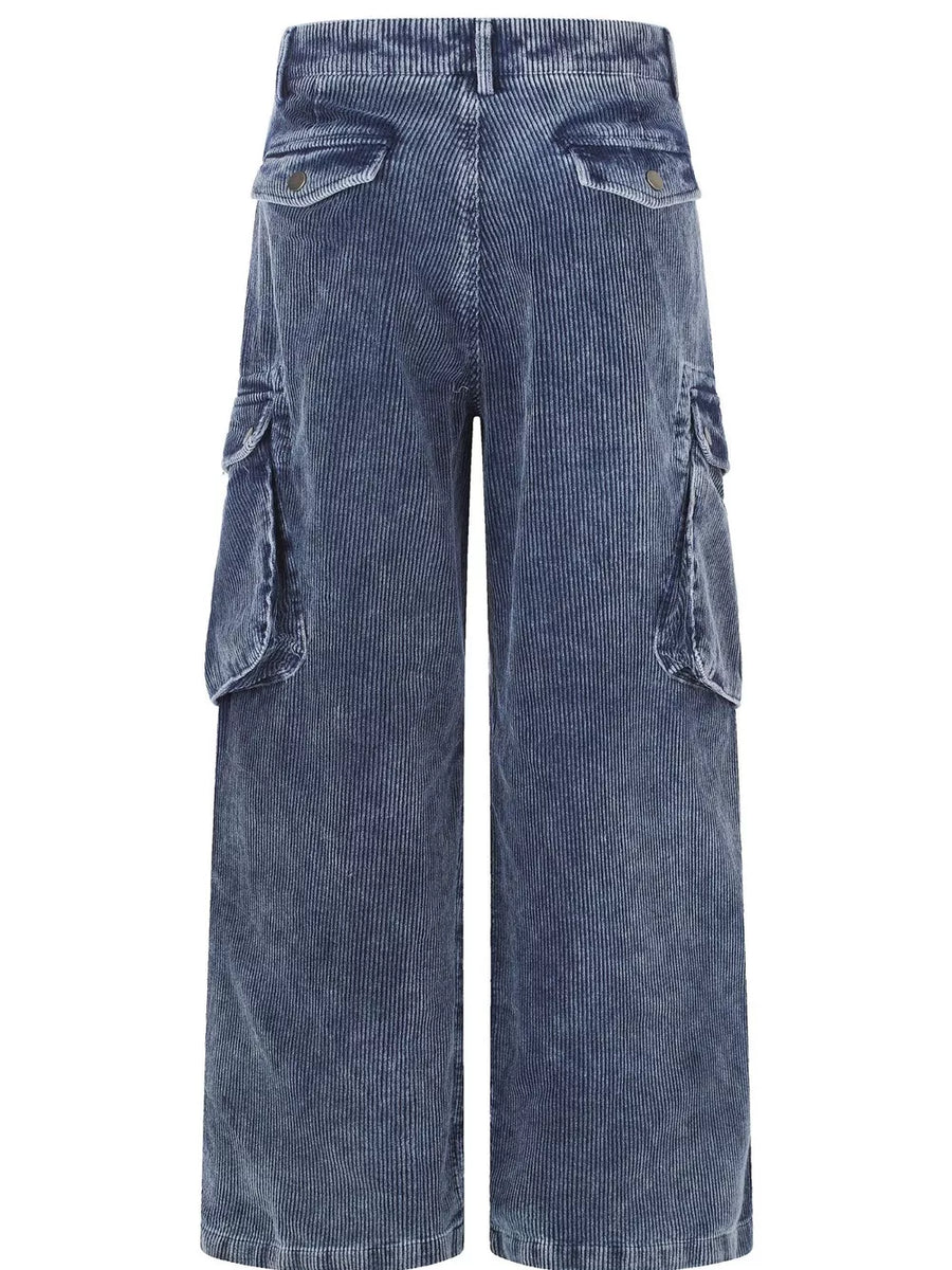 cargo pants in Black with high-waisted and full-length