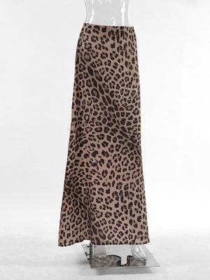 Flowy leopard print maxi skirt with a high waist and a relaxed fit.