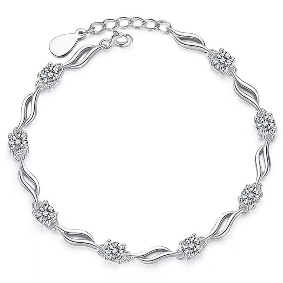 silver bracelet with adjustable length and n/a