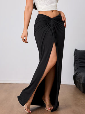 100% polyester Care instructions: Machine wash cold maxi skirt in Black with fitted silhouette
