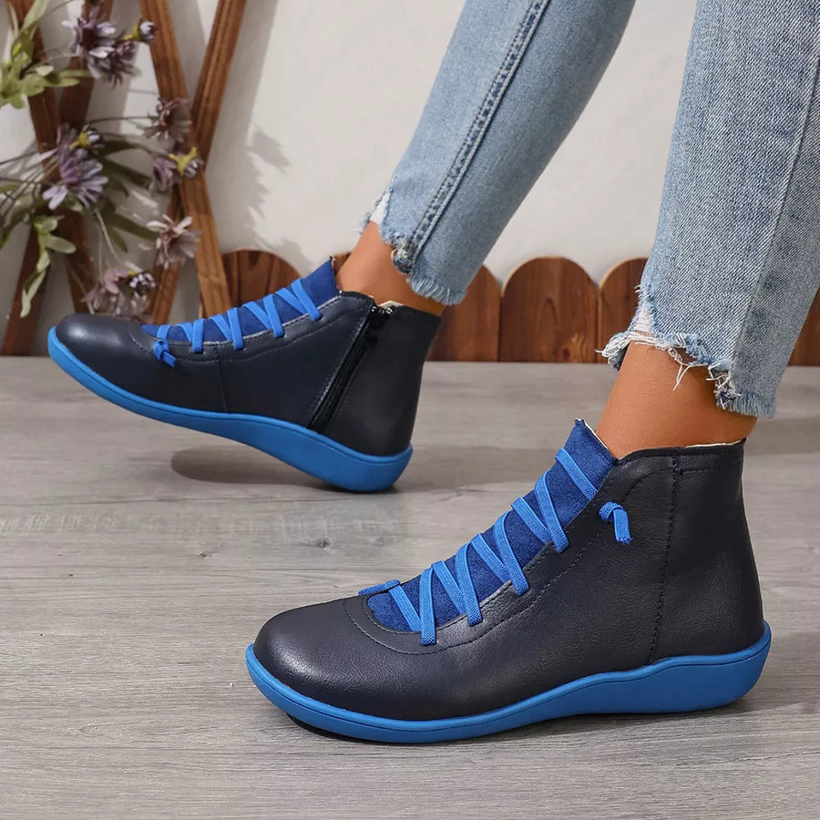 Lace-up Faux Leather Ankle Boots in Green with lace-up