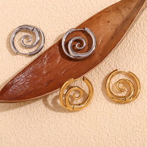 earrings in gold