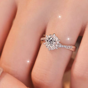 ring in silver featuring adjustable and solitaire with halo fit