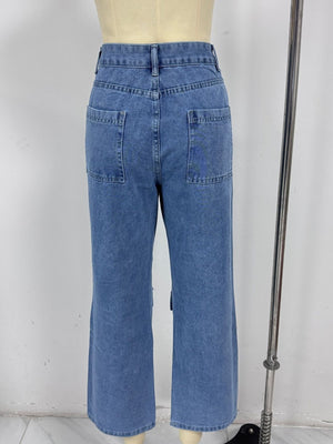 High-Waisted Wide-Leg Cargo Jeans in Black with pocketed