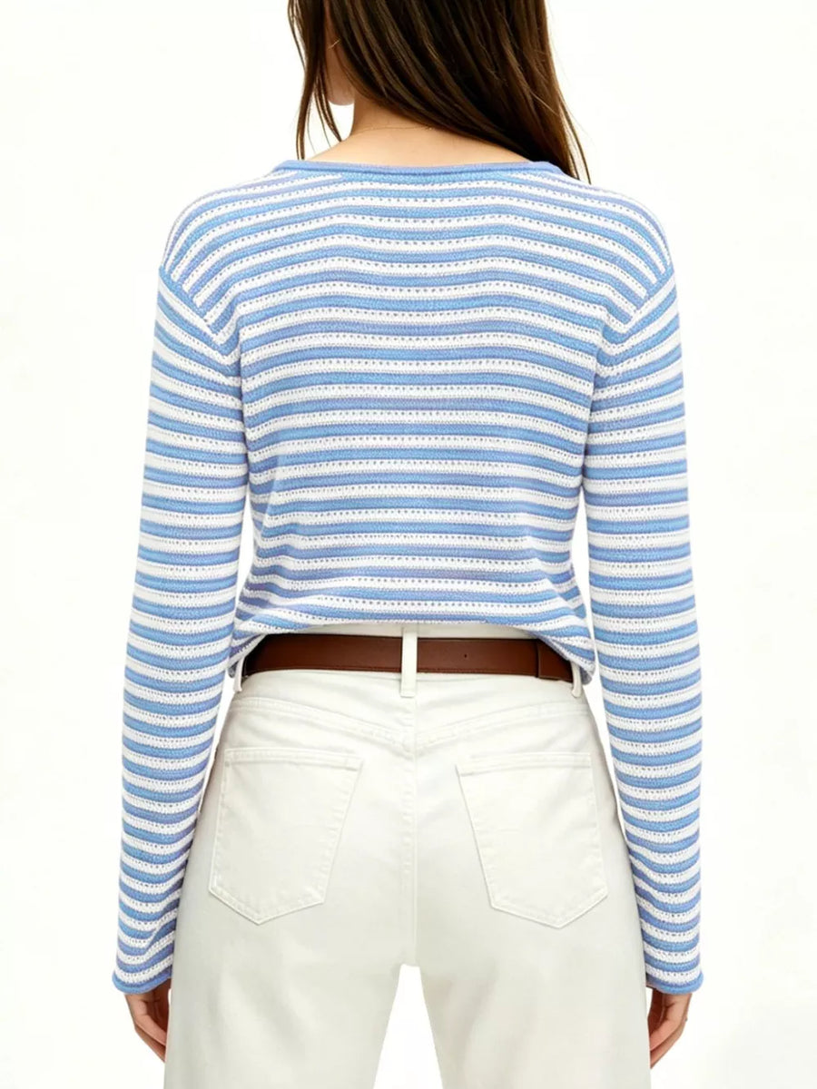 Blue pullover sweater with hip-length and pullover