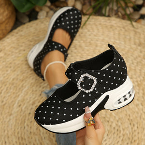 loafers in Black with polka dot and platform sole