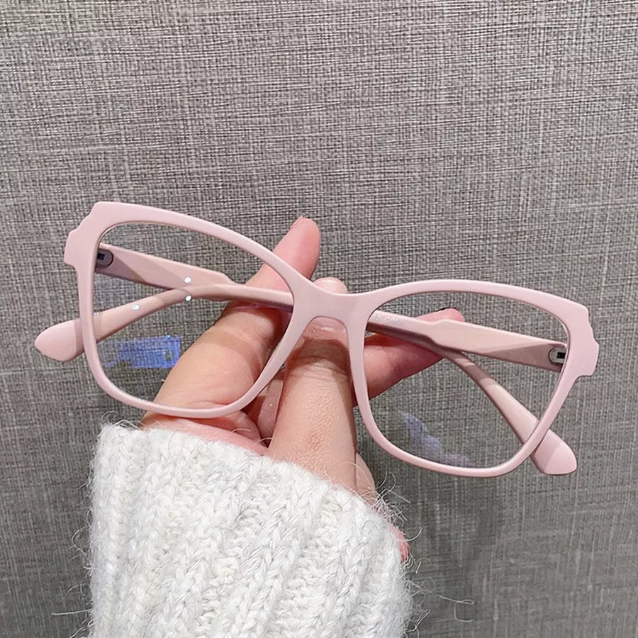 PC Frame material: Polycarbonate Lens material: Polycarbonate Temple material: P sunglasses in Style B with cat-eye