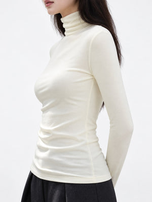 Contains less than 30% cotton t-shirt in Curry with slim silhouette