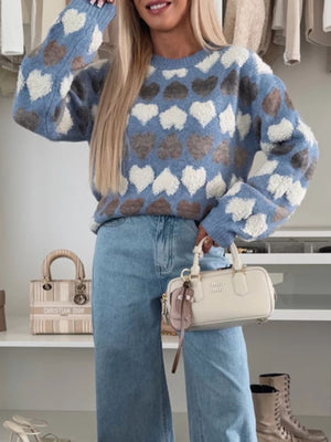 romantic pullover sweater in cream with round neck