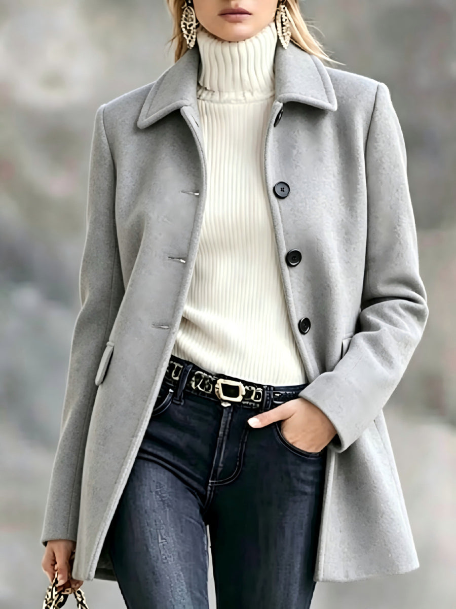 classic overcoat in Light Gray with collared