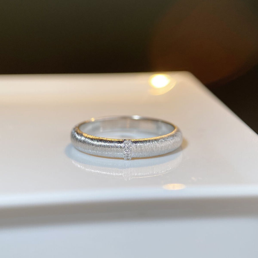 gold with ring with zircon accents