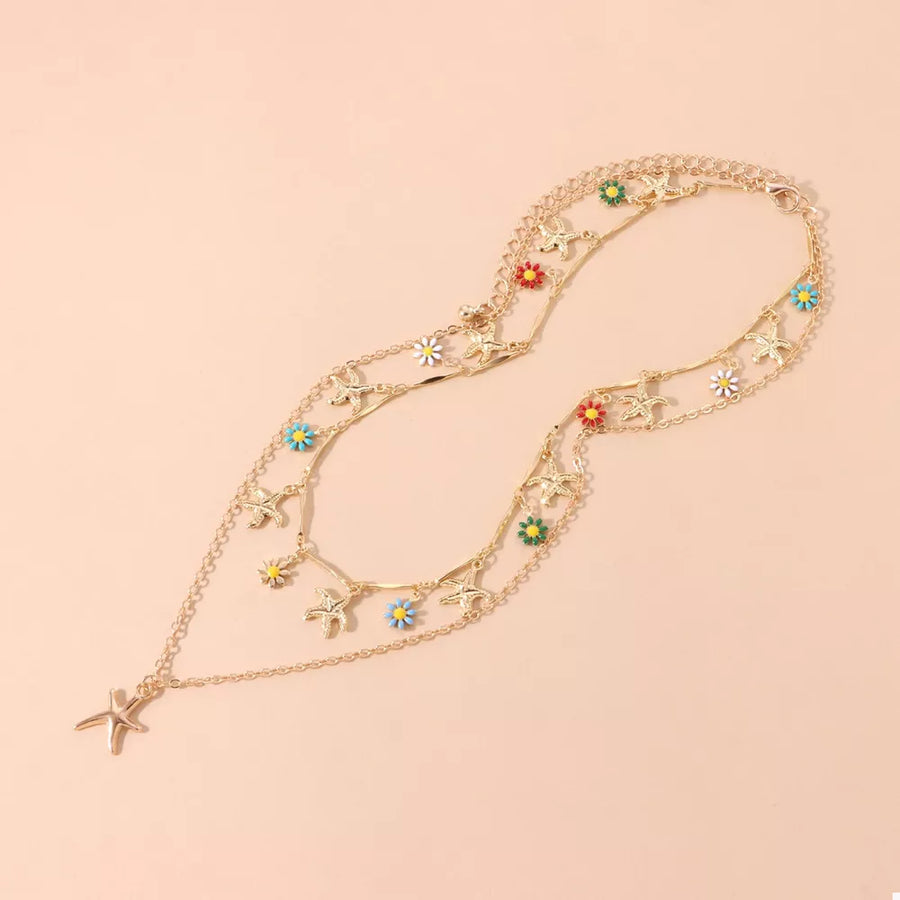 Gold necklace with choker and clasp
