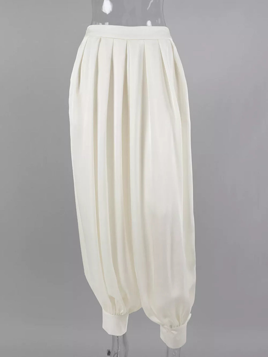 wide-leg pants in Cream with pocketed and full-length