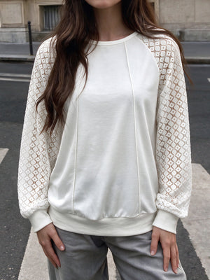 100% polyester Care instructions: Machine wash cold sweatshirt in white with relaxed silhouette
