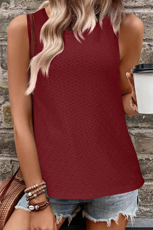 Burgundy textured sleeveless scoop neck top with allover diamond pattern