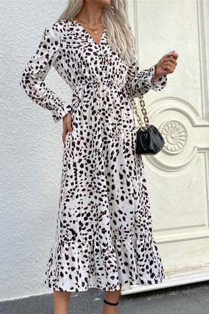 romantic midi dress in White with v-neck
