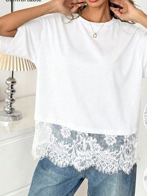 Black relaxed t-shirt with round neck