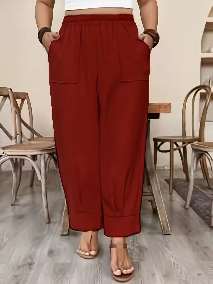 Plus Size High-waisted Elastic Waist Pants in Black
