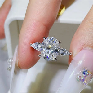 3 Carat Moissanite 925 Sterling Silver Ring in clear with 3 carat moissanite