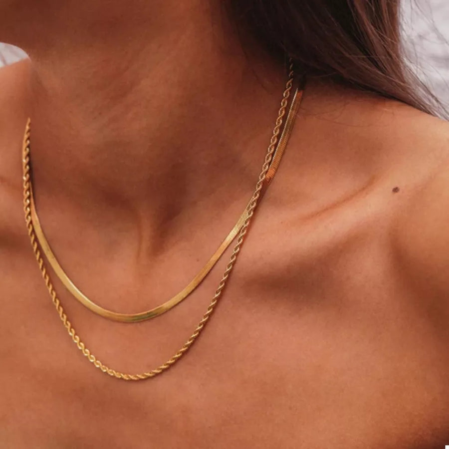 18K Gold-Plated,Stainless Steel Care instructions: Avoid wearing during exercise necklace in Gold with straight silhouette