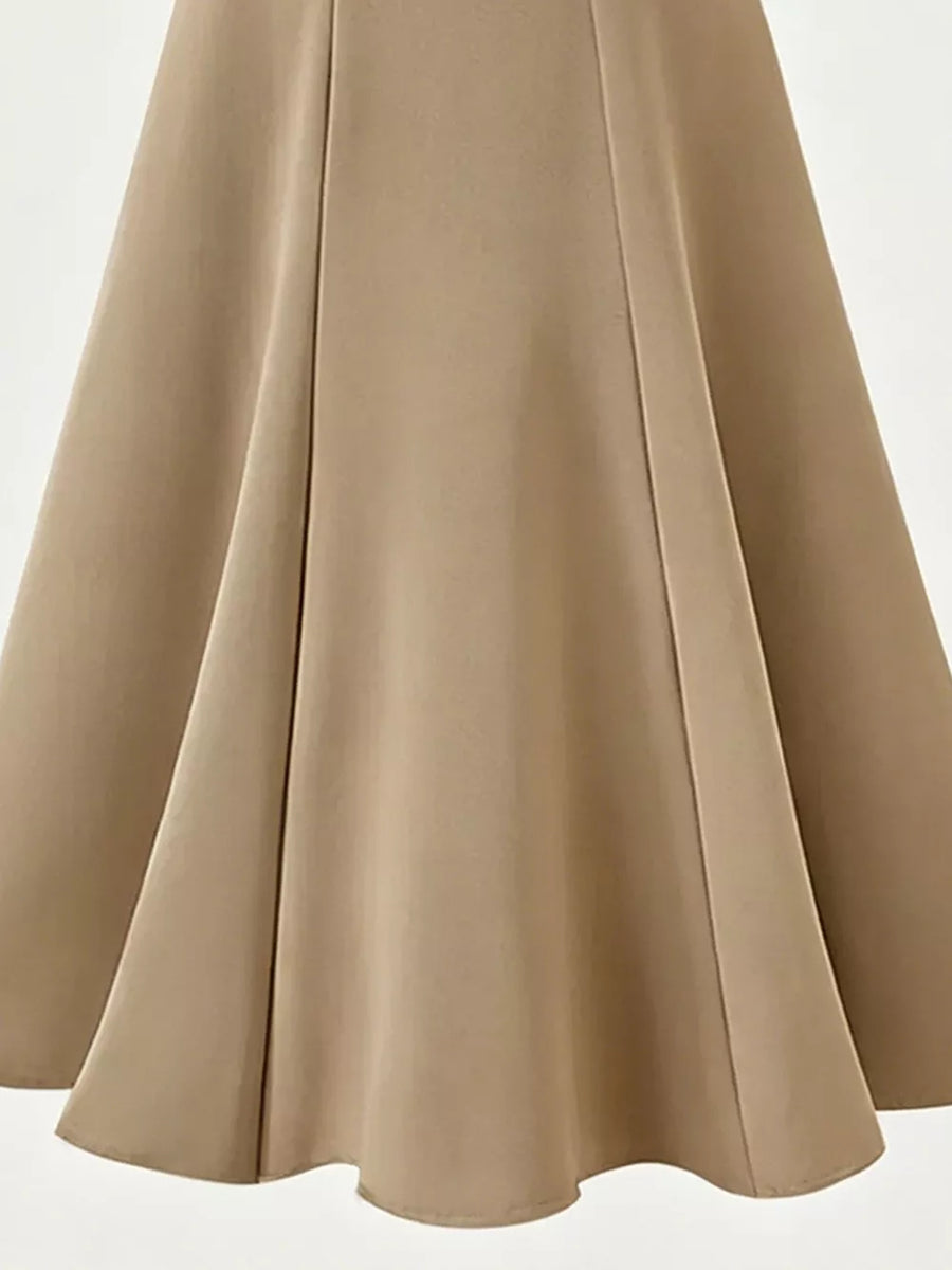 A-line Midi Skirt With Elastic Waistband in Black