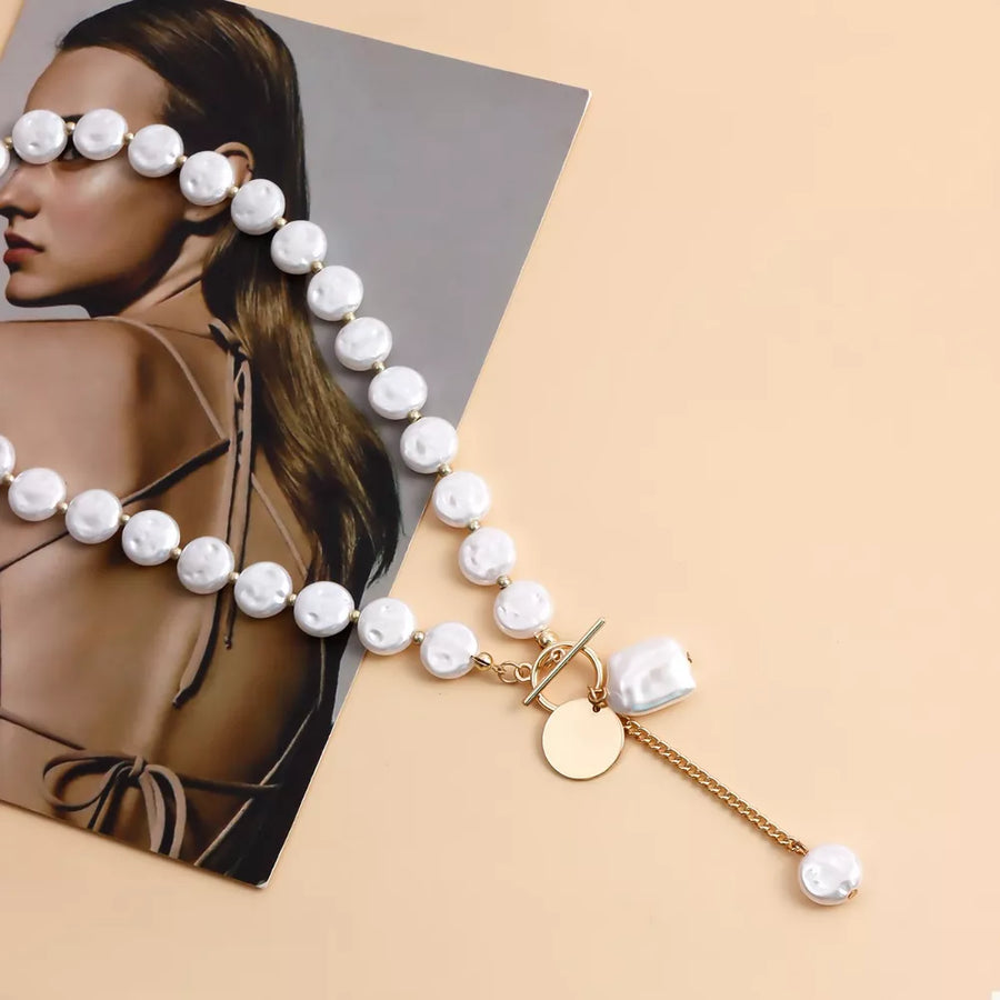 necklace in ivory with pearl drop and choker