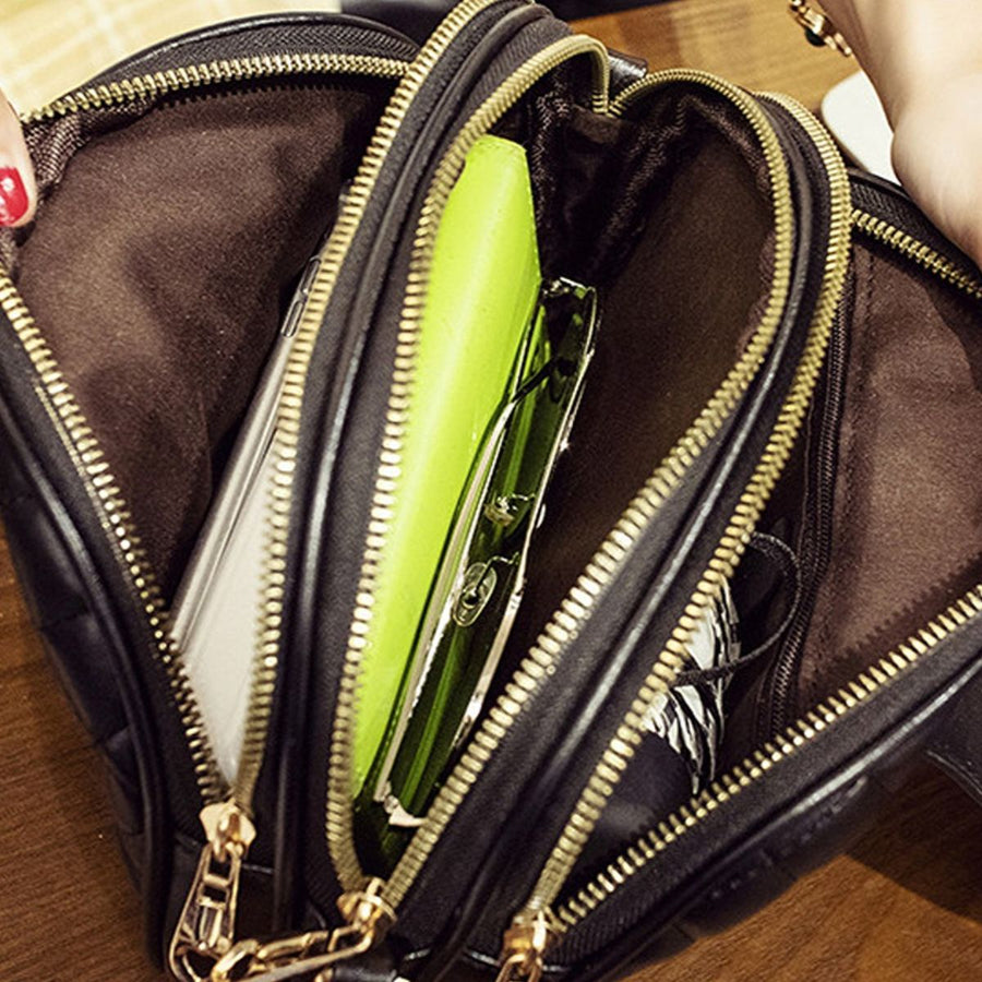 crossbody bag in Black