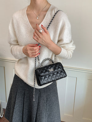 crossbody bag in Black with quilted and quilted
