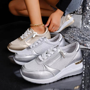sneakers in silver featuring round toe and regular fit