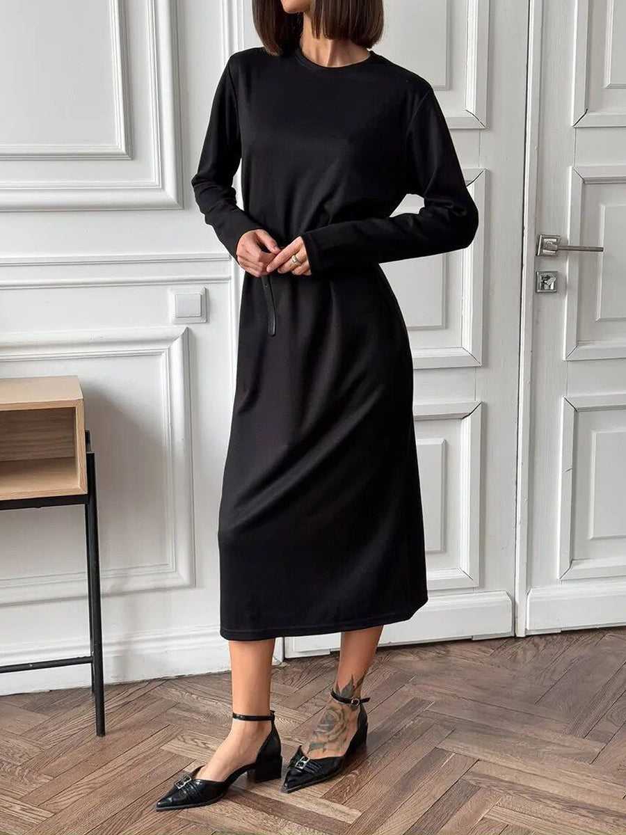 midi dress in Black with round neck and long sleeve